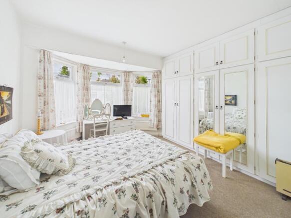 3 bed Semi-Detached for sale Image 9