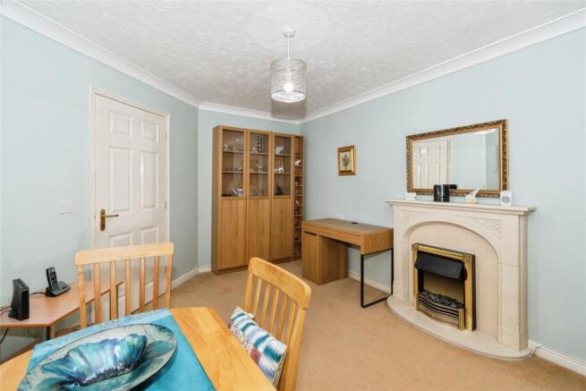 1 bed Apartment for sale Image 8