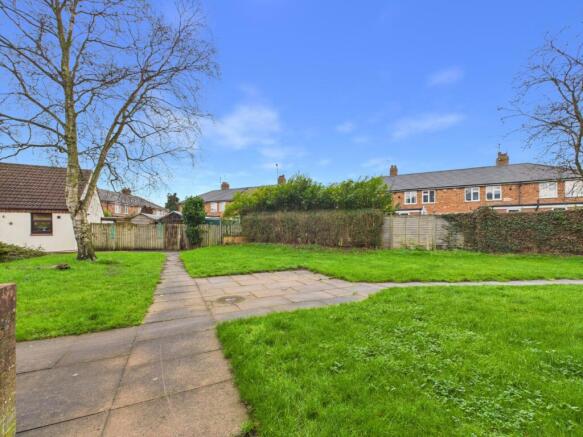 2 bed Flat for sale Image 12