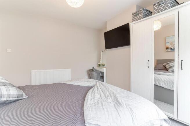 3 bed House for sale Image 8