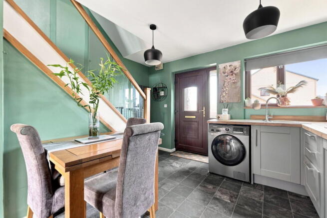 2 bed Semi-Detached for sale Image 4