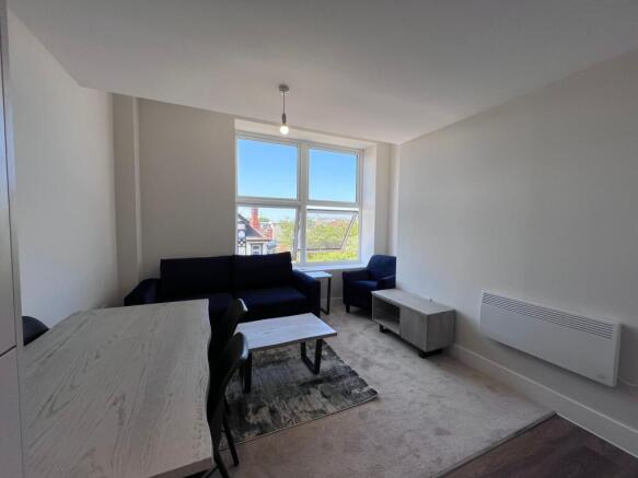 1 bed Flat to rent Image 5