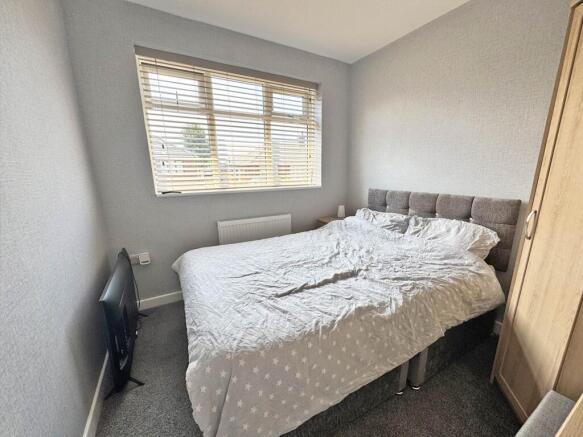 2 bed Semi-Detached Bungalow for sale Image 5
