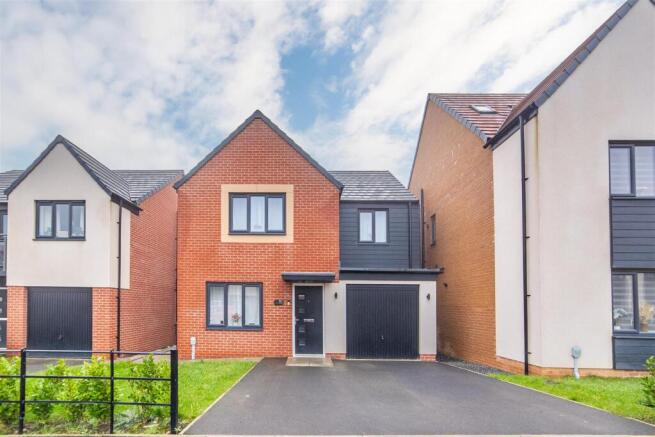 4-bed detached on Beaumont Drive, Wallsend, NE28, £320,000