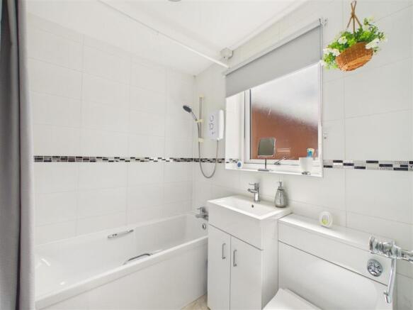 3 bed Semi-Detached for sale Image 10