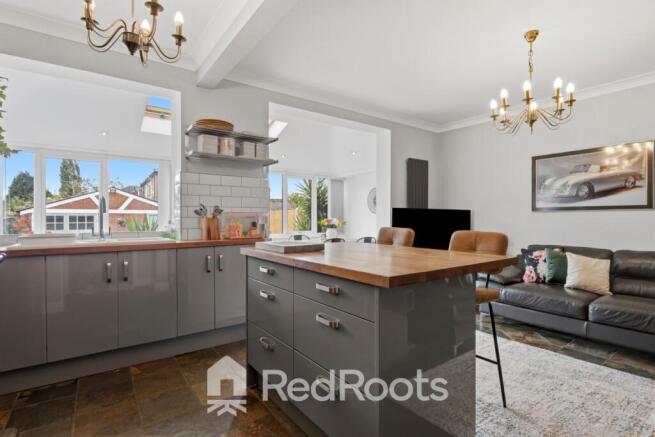 3 bed Semi-Detached for sale Image 10