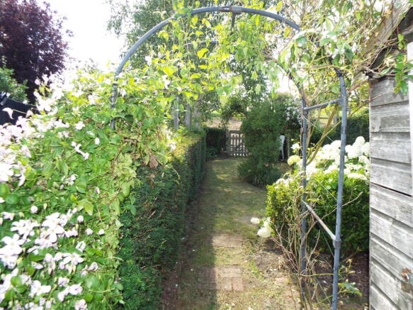 Photo 9