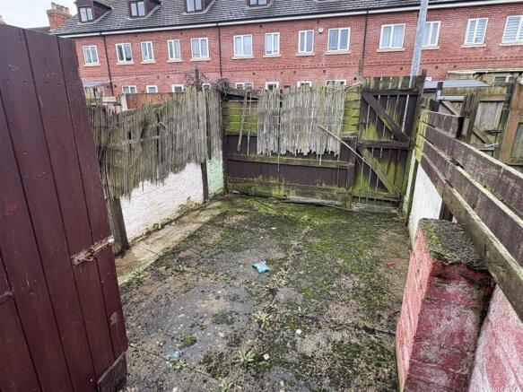 2 bed Terraced for sale Image 9