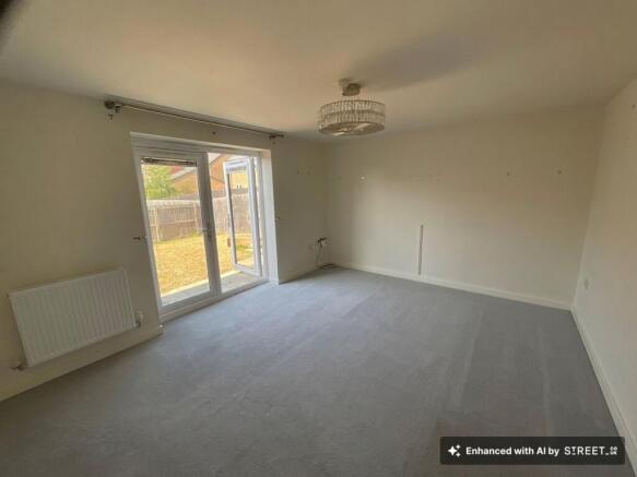 3 bed Semi-Detached to rent Image 10