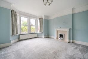 71, Beverley Crescent, Bedford MK40 4BZ