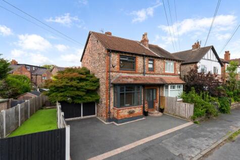 Cleveland Road, Hale, Altrincham, Greater Manchester, WA15