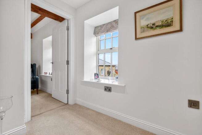 2 bed House for sale Image 9
