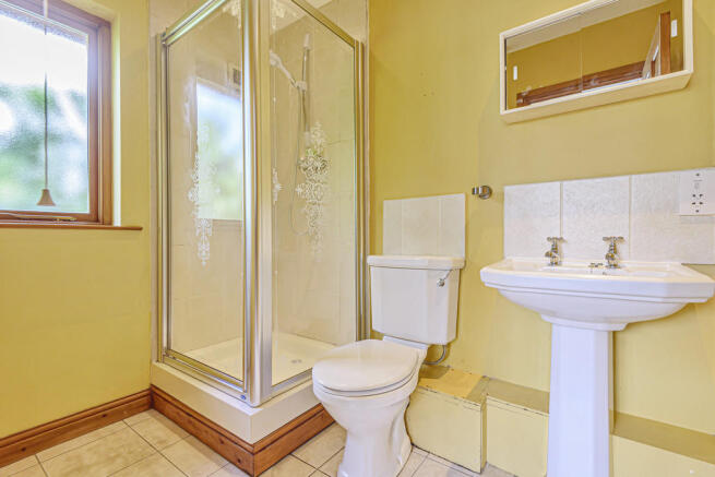 Ensuite for Bedro...