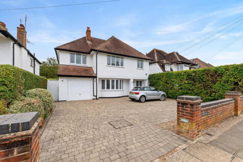 Tattenham Crescent, Epsom, Surrey, KT18 5NR