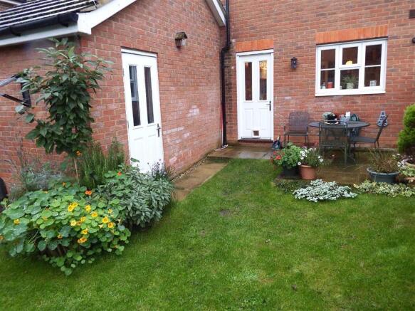 Photo 11