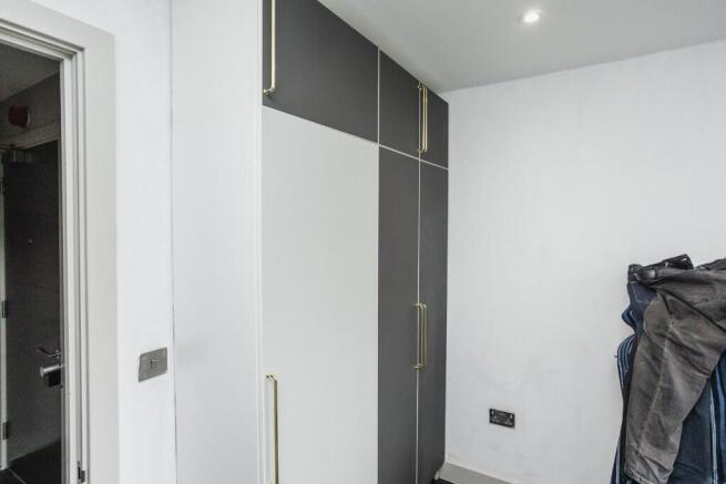 1 bed Flat for sale Image 12