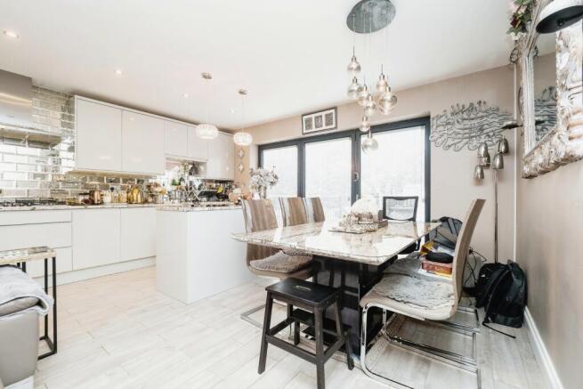 Breakfast Kitchen