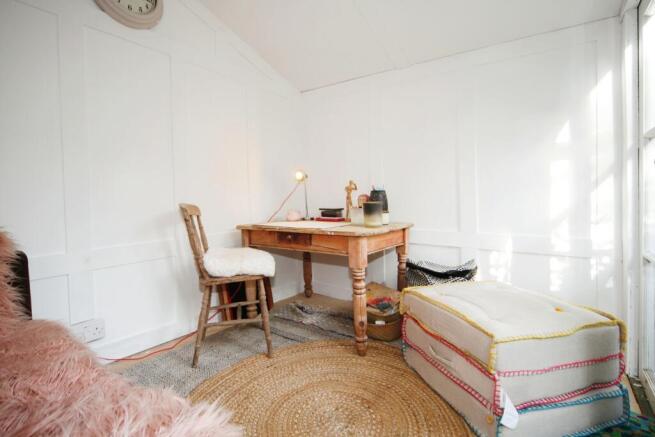 Summer house / Office