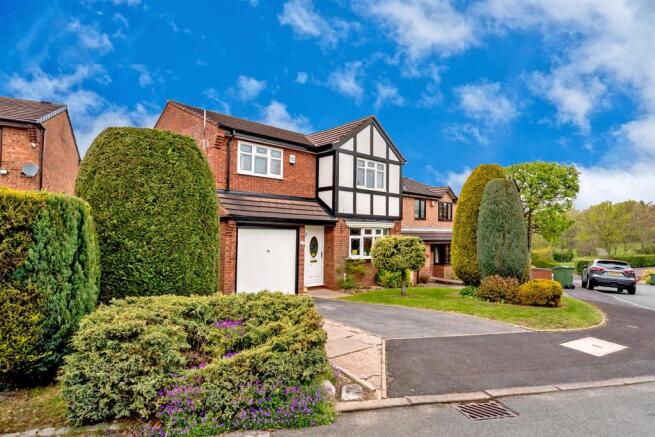 Rochester Way, Cannock WS12 3YH -25.jpg