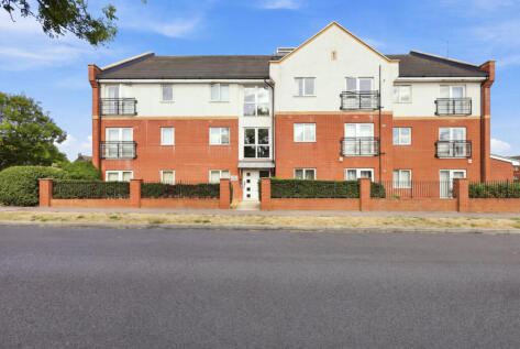 Powell Road, Basildon, SS15
