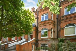 107, Greencroft Gardens, London NW6 3PE