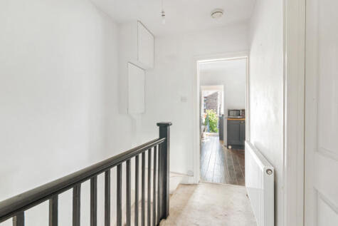 Dinton Road