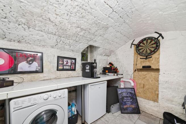 2 bed Terraced for sale Image 10