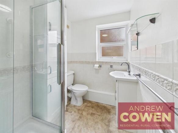 2 bed Apartment for sale Image 9