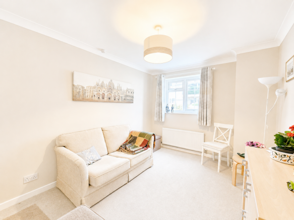 2 bed Flat for sale Image 12