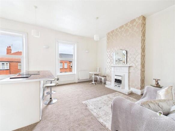 Lounge/Kitchen