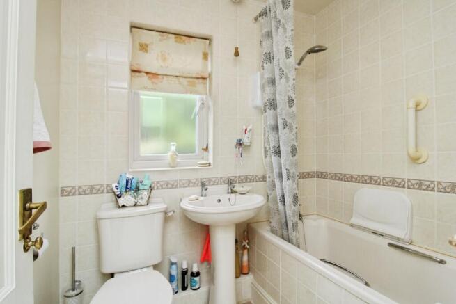 3 bed Detached for sale Image 10