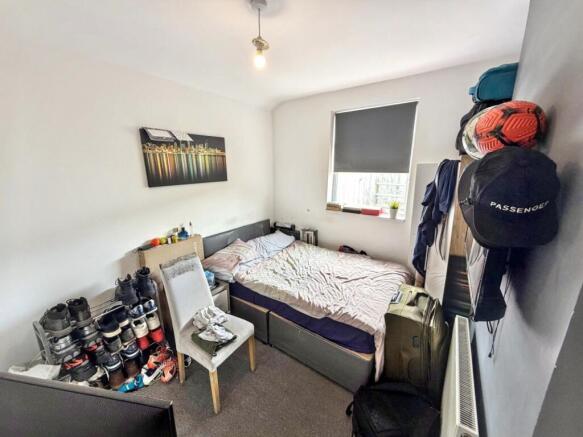 6 bed House of Multiple Occupation for sale Image 6