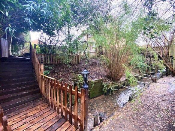 SECRET GARDEN