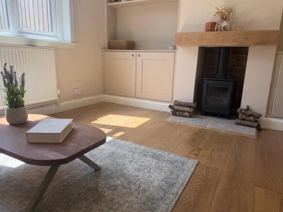 Sitting room 1.jpg