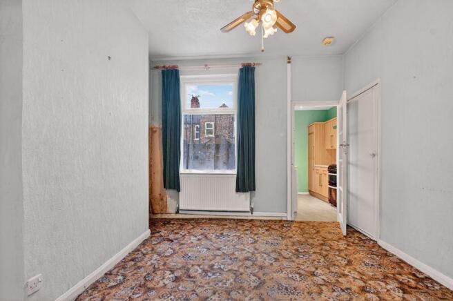 3 bed Terraced for sale Image 6