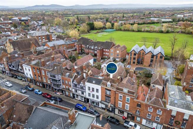 Flats A, B, C 18 Church Street, Tewkesbury, GL20 5