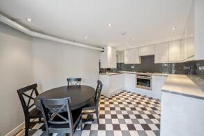 7, Trafalgar Close, London SE16 7RL