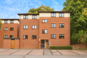 29, Winchester Court, London Road, High Wycombe HP11 1HB