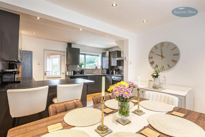 3 bed Terraced for sale Image 9