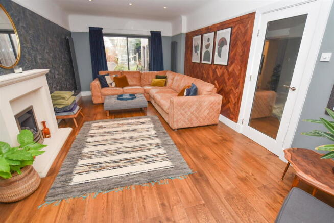 Dale Road, Bromborough photo 4