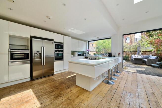 Kitchen/Dining Room