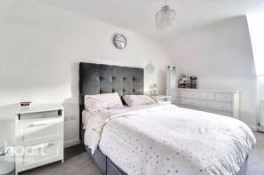 43, Albert Close, Nottingham NG15 7UZ