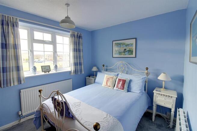 bed 3.jpg