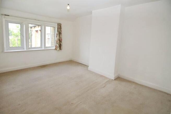 3 bed Terraced for sale Image 7