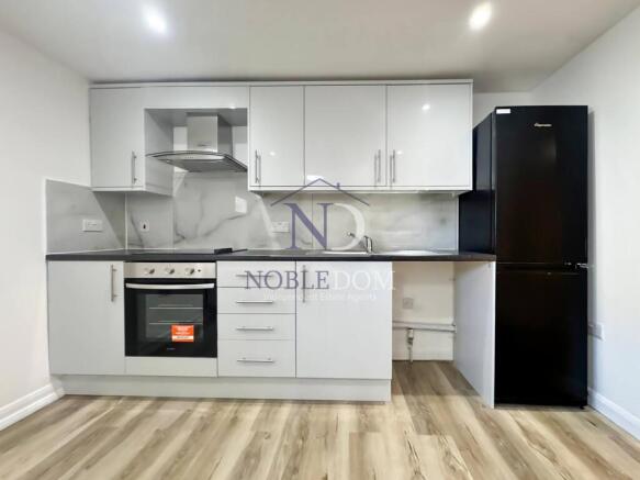 GROUND FLOOR STUDIO FLAT IN HOUNSLOW