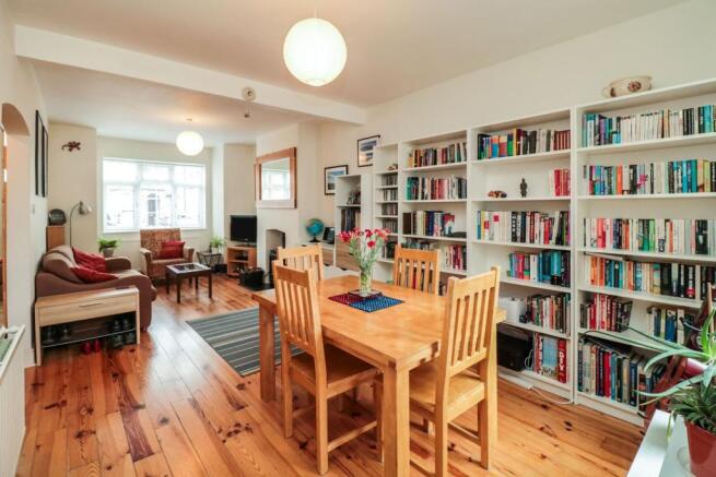 Lounge/Dining Room