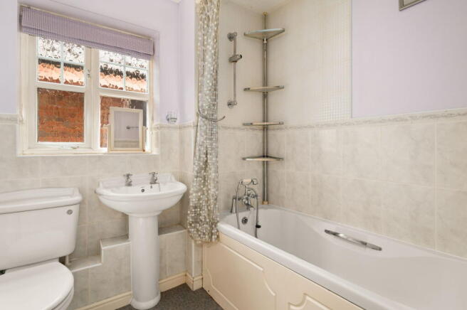 Photo 12