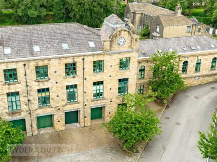 Whitehead Close, Greenfield, Saddleworth, OL3