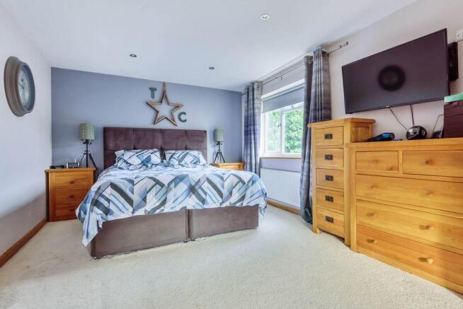 Bedroom 1 (Double)