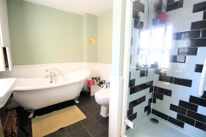 En-Suite Bathroom